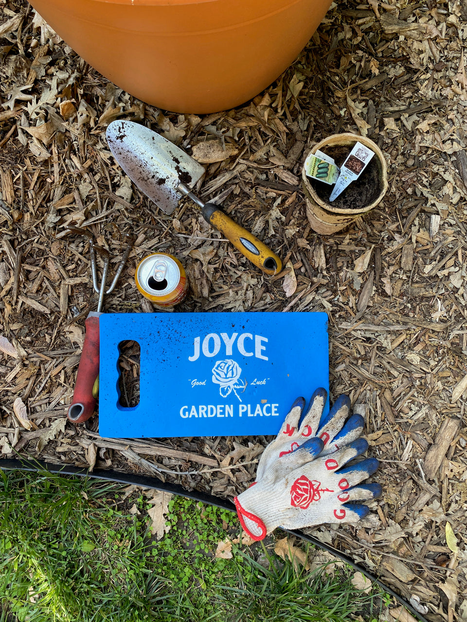 Comfy As Dirt - Garden Kneeler